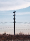 Menara Antena Tabung Tunggal Komunikasi Dengan Area Lantai Kecil